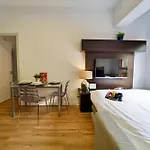 The Poet's Corner Apartment *