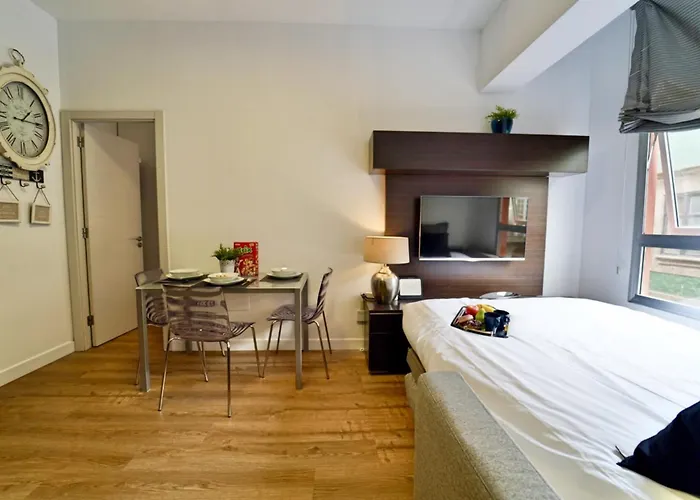 The Poet's Corner Apartment *