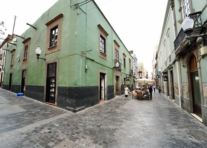 The Poet's Corner Apartment *